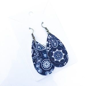 Anna Rose Shop handmade vegano leather Earrings
